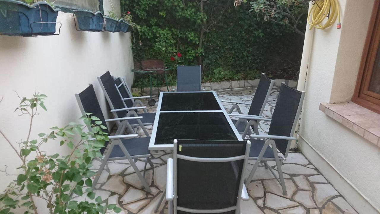 Tout Un 2Eme Etage A 300 Metres De La Mer, Chez L'Habitant ! フェカン エクステリア 写真